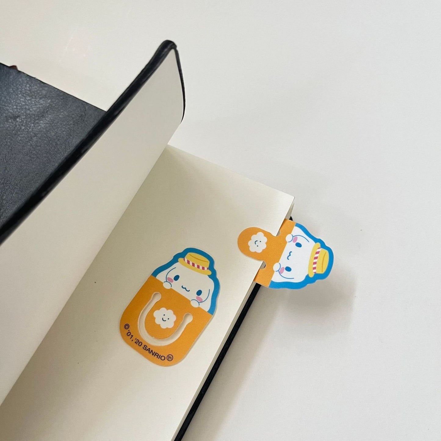 Sanrio 6 Character Mini Plastic Bookmark Clips