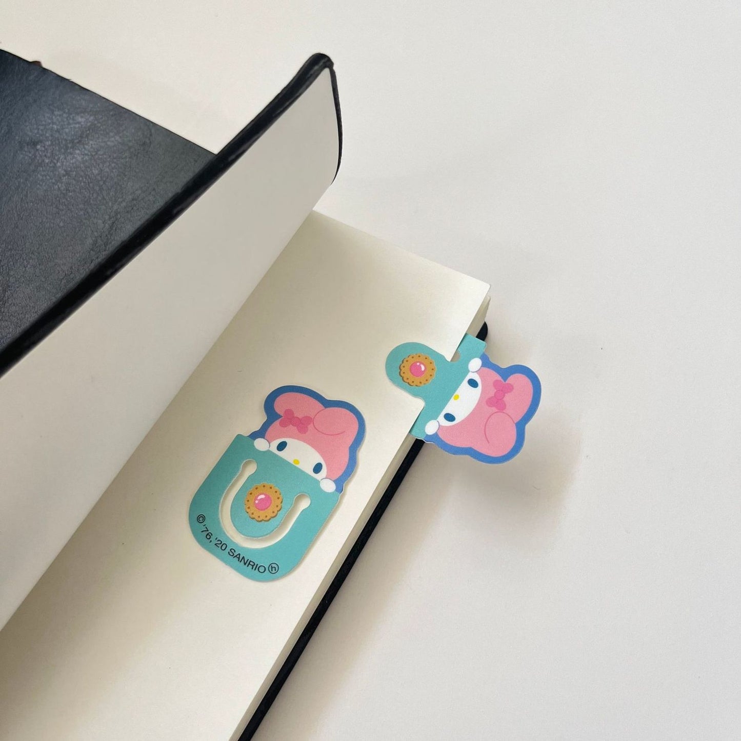 Sanrio 6 Character Mini Plastic Bookmark Clips
