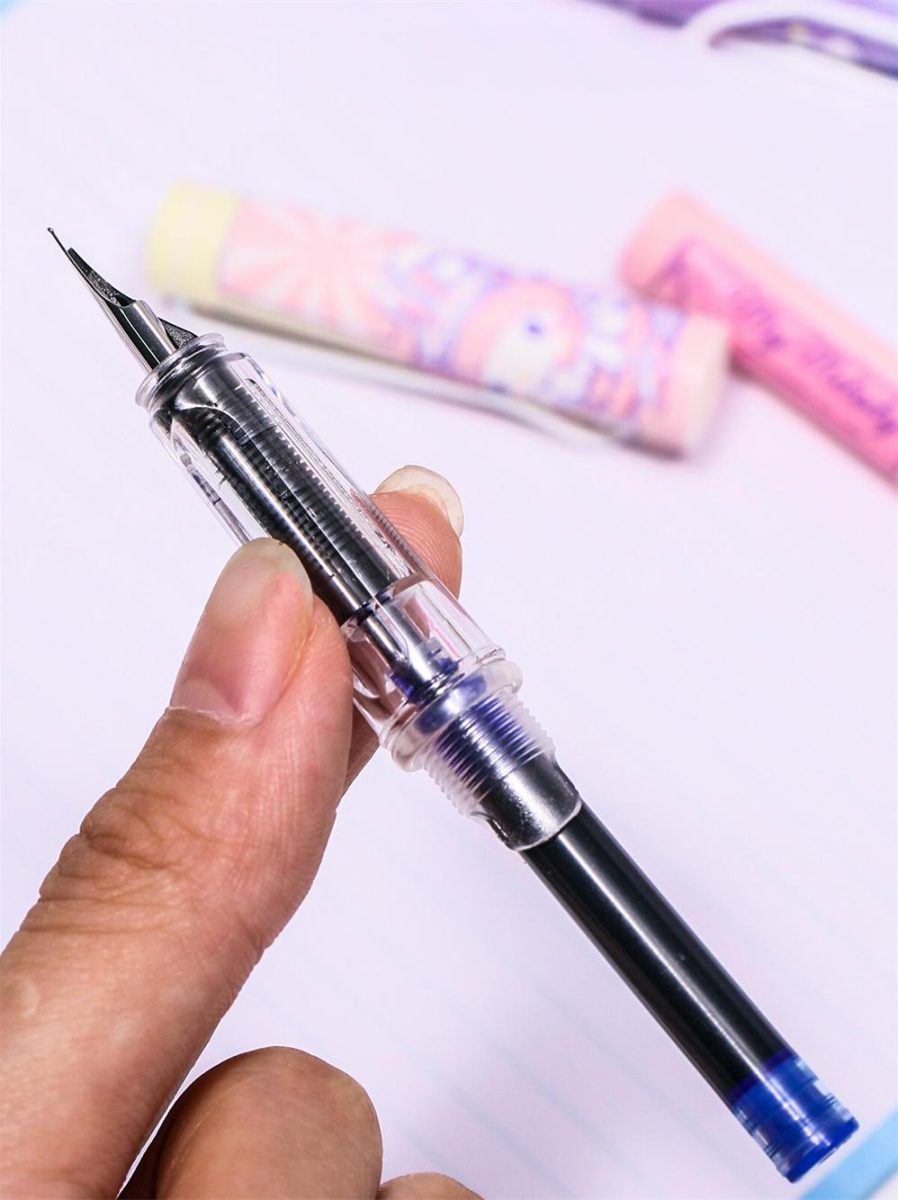 Sanrio Licensed Blue Ink Blind Box Fountain Pen Gift Set