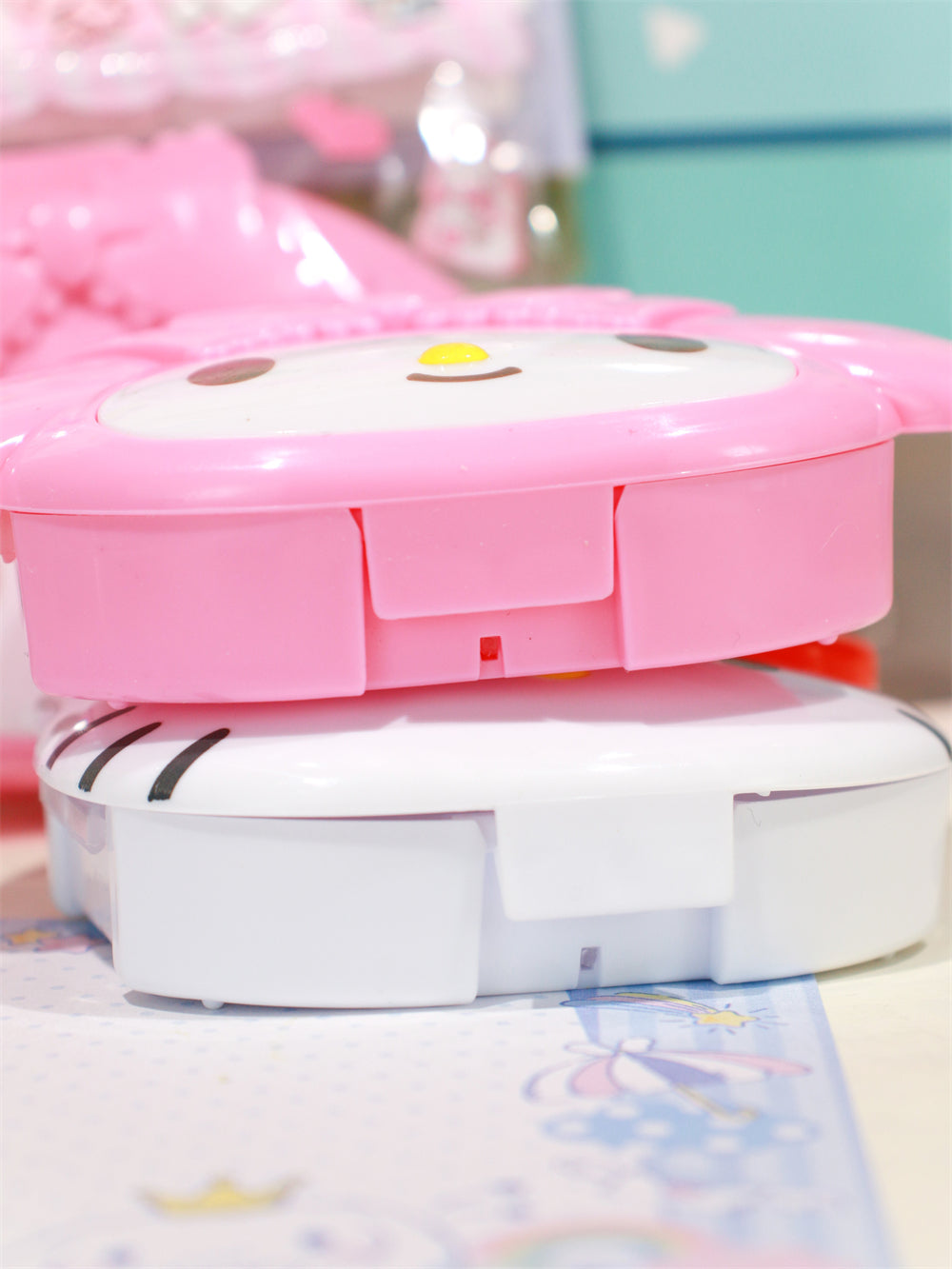Melody & Kitty 4 Compartments Portable Cute Travel Pill Organizer