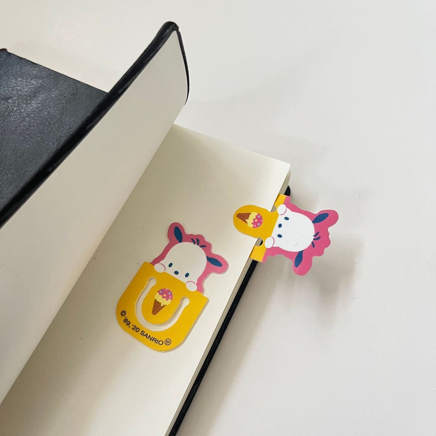 Sanrio 6 Character Mini Plastic Bookmark Clips