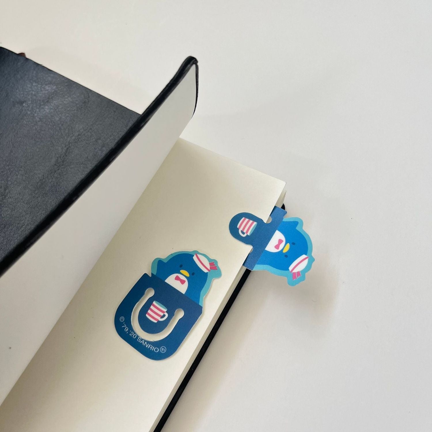 Sanrio 6 Character Mini Plastic Bookmark Clips
